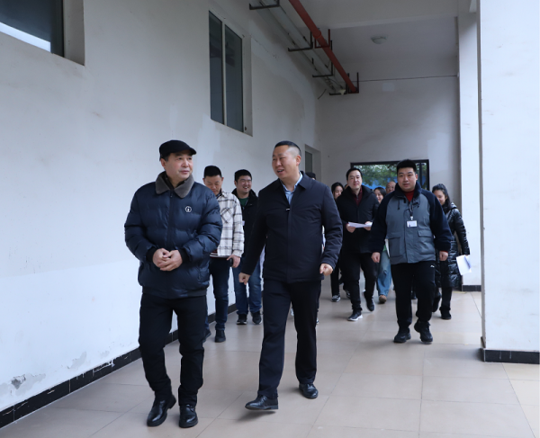校领导带队检查开学第一课